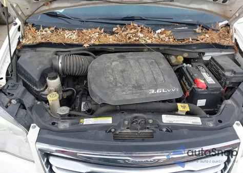 2012 Chrysler Town & Country Touring from USA, damaged, VIN 2C4RC1BG2CR303502